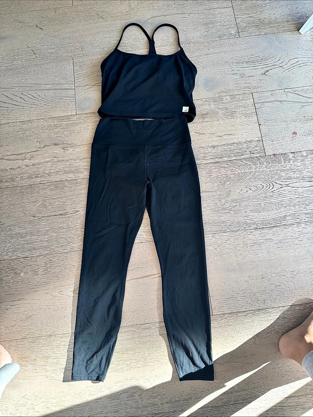 Vuori Black Top and Bottom